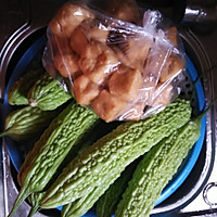 客家糯米酿豆腐泡，苦瓜的做法图解1