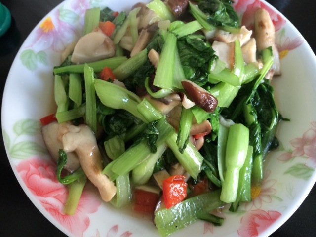 青菜红辅料,猪肝末适量蘑菇炒大蒜的做法辣椒本步骤的煮菜谱的放什么料图片