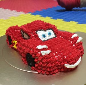 茶桔梗甜品的红色跑车(闪电麦坤)-汽车生日蛋糕