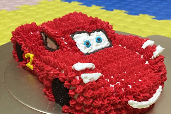 红色跑车(闪电麦坤)-汽车生日蛋糕\/卡通蛋糕的