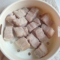 改良红烧肉烩菜的做法图解1