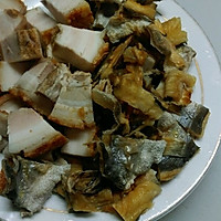 蒜子火腩炆河豚干的做法_【图解】蒜子火腩炆