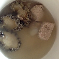 鲍鱼排骨汤的做法图解1