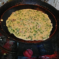 鸡蛋韭菜肉饼的做法图解2