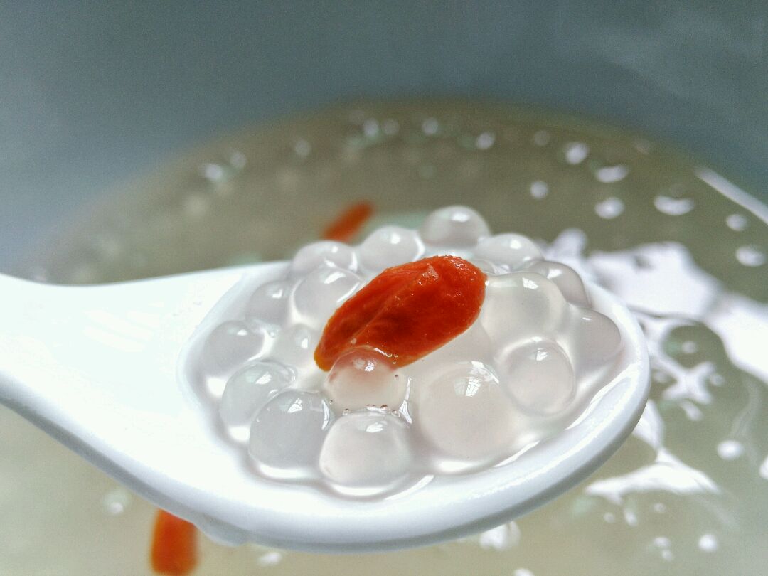 梨汁西米露(秋冬健脾佳品)