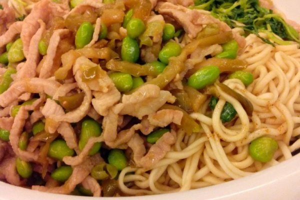 榨菜肉丝炒面