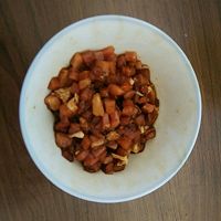肉丁豆腐的做法图解1