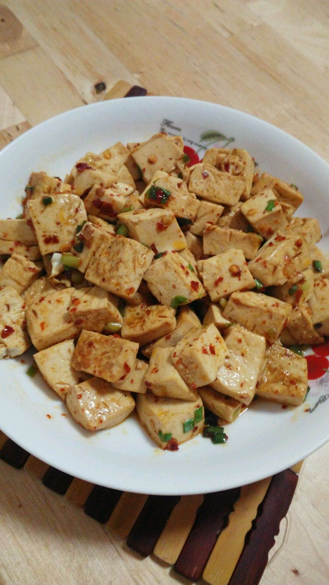 家常豆腐的做法_【图解】家常豆腐怎么做如何做好吃_家常豆腐家常做法大全_溜溜年_豆果美食