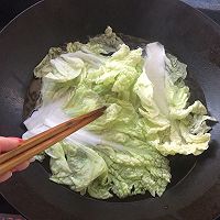 白菜包肉馅的做法图解2