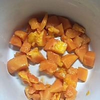 木瓜牛奶红枣莲子银耳汤的做法_【图解】木瓜