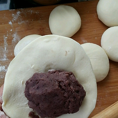 豆沙包的做法_【图解】豆沙包怎么做好吃_豆沙包_家常