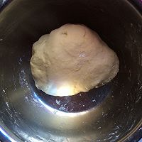 火腿花边鸡肉蔬菜比萨/培根火腿田园比萨/鸡肉蘑菇比萨的做法图解1