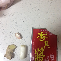 香其酱肉酱面的做法图解1