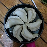 猪肉芹菜煎饺的做法图解2...<a href=