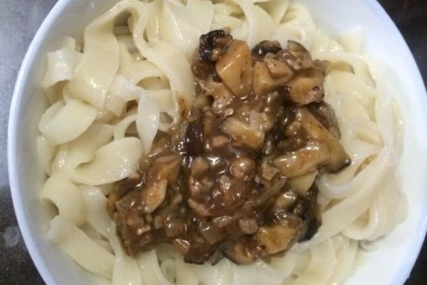 香菇肉卤手擀面的做法_【图解】香菇肉卤手擀