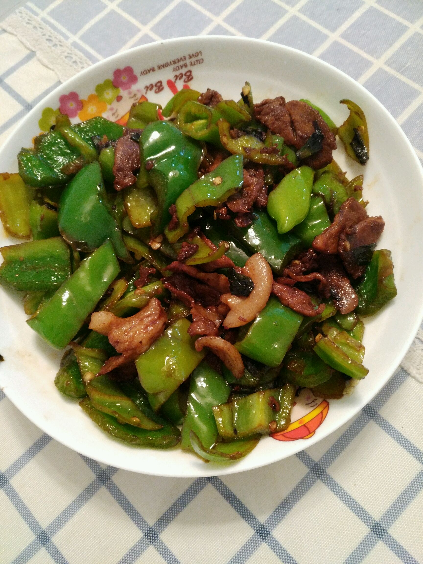 青椒炒肉的做法_【图解】青椒炒肉怎么做如何做好吃