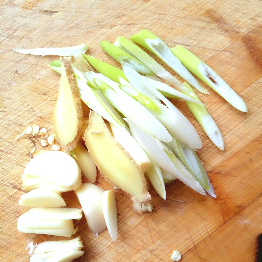 нƬ