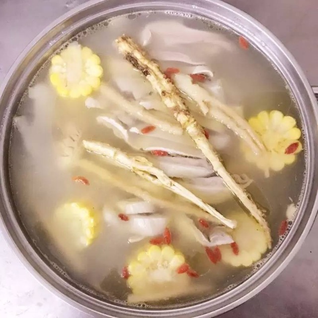 ɳ