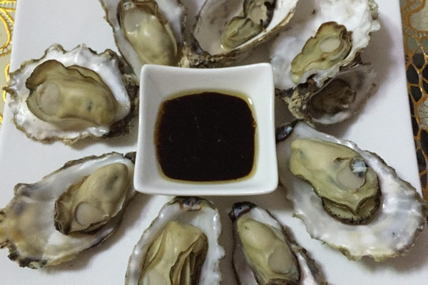 #菁选酱油试用菜谱#之一 清蒸海蛎子的做法_【