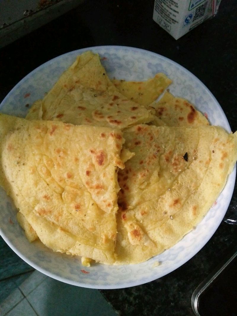 煎饼的做法_【图解】煎饼怎么做如何做好吃_煎饼家常