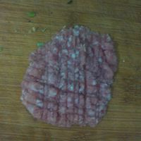 白菜猪肉饺的做法图解2