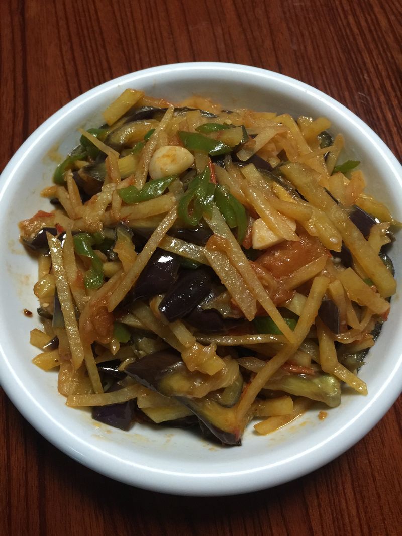 酸辣土豆丝的做法英文版-用英语写酸辣土豆丝