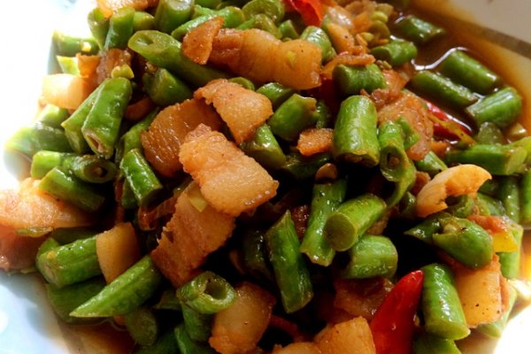 豆角炒肉的做法_【图解】豆角炒肉怎么做如何做好吃_豆角炒肉家常做法大全_去大厨的路上_豆果美食