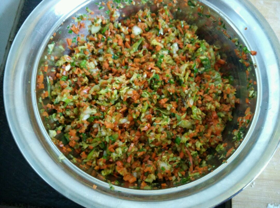 萝卜,白菜,芹菜,(素三鲜)饺子的做解2
