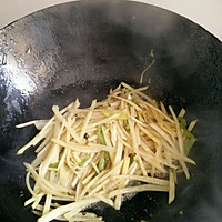 土豆丝盖饭的做法图解2