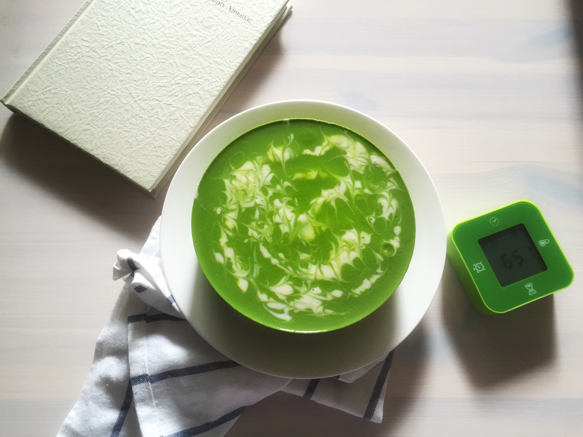 抹茶酸奶豆腐慕斯