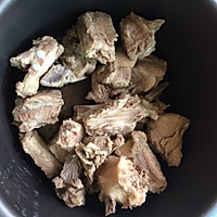 番茄土豆排骨汤的做法图解1