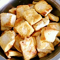 豆腐烧肉的做法图解1