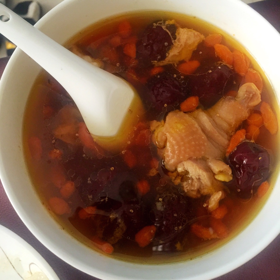 白果红枣鸡汤,白果红枣鸡汤的家常做法 - 美食杰白果红枣鸡汤做法大全