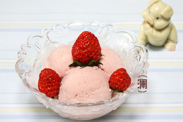 意大利纯手工冰激凌~香甜草莓味(澜配方)的做