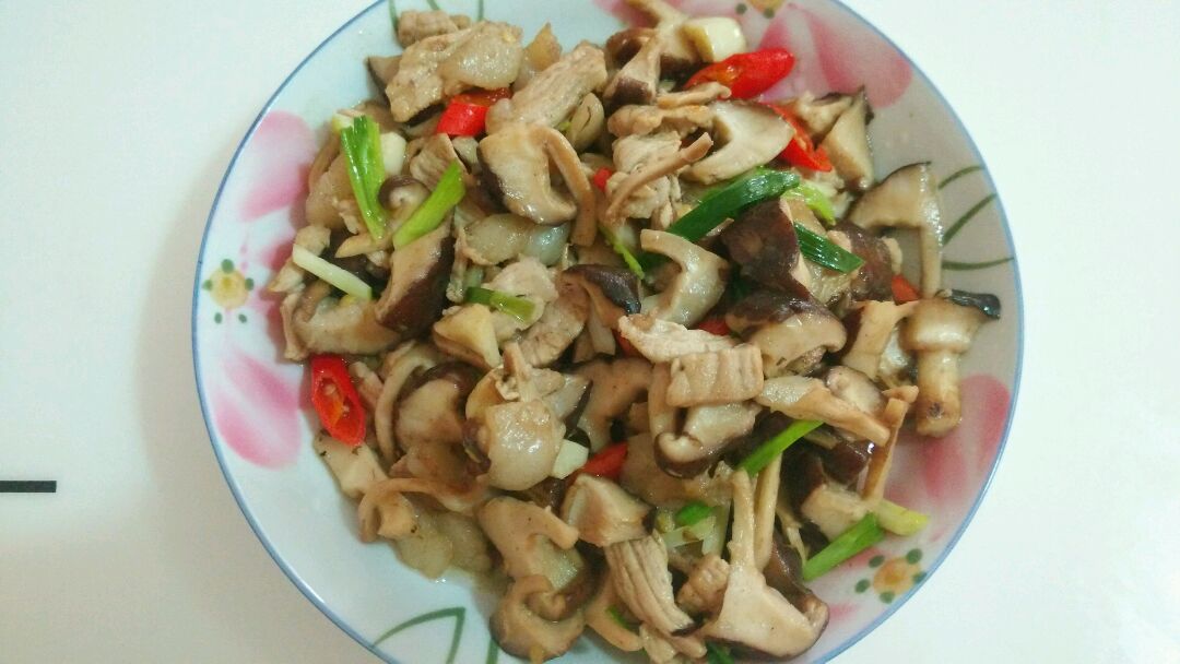 香菇炒肉的做法