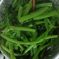 时令大菠菜蒸饺的做法图解1