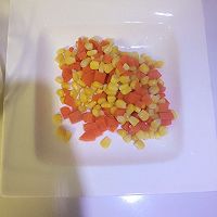 咸蛋黄烩豆腐的做法图解1