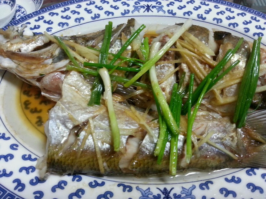 乐乐自家菜---清蒸太湖白鱼