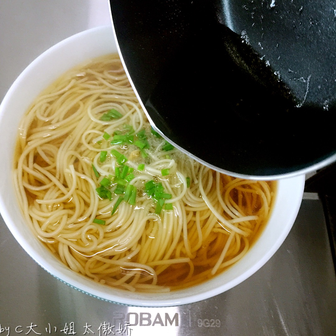 葱油汤面的做法