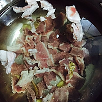 牛肉萝卜汤的做法图解1