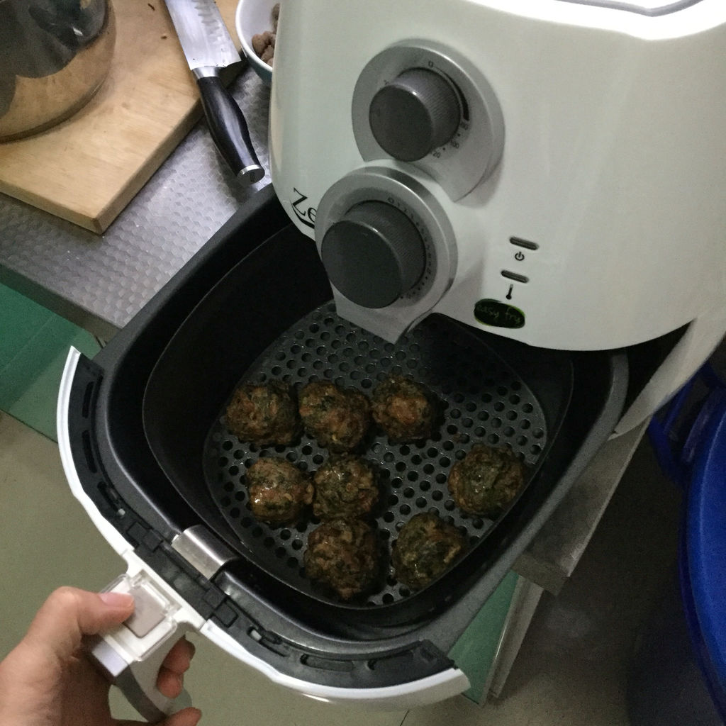 无油健康炸肉丸空气炸锅