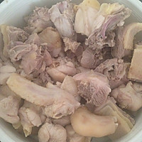 香菇土豆炖鸡的做法图解1