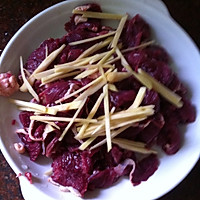 白萝卜炒牛肉的做法图解1