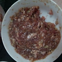 骨汤鲜肉小馄饨的做法图解1