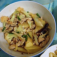 花菜土豆肉丝的做法图解1