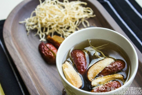 下午茶时光之《暖胃》- -黑糖姜枣茶的做法_【