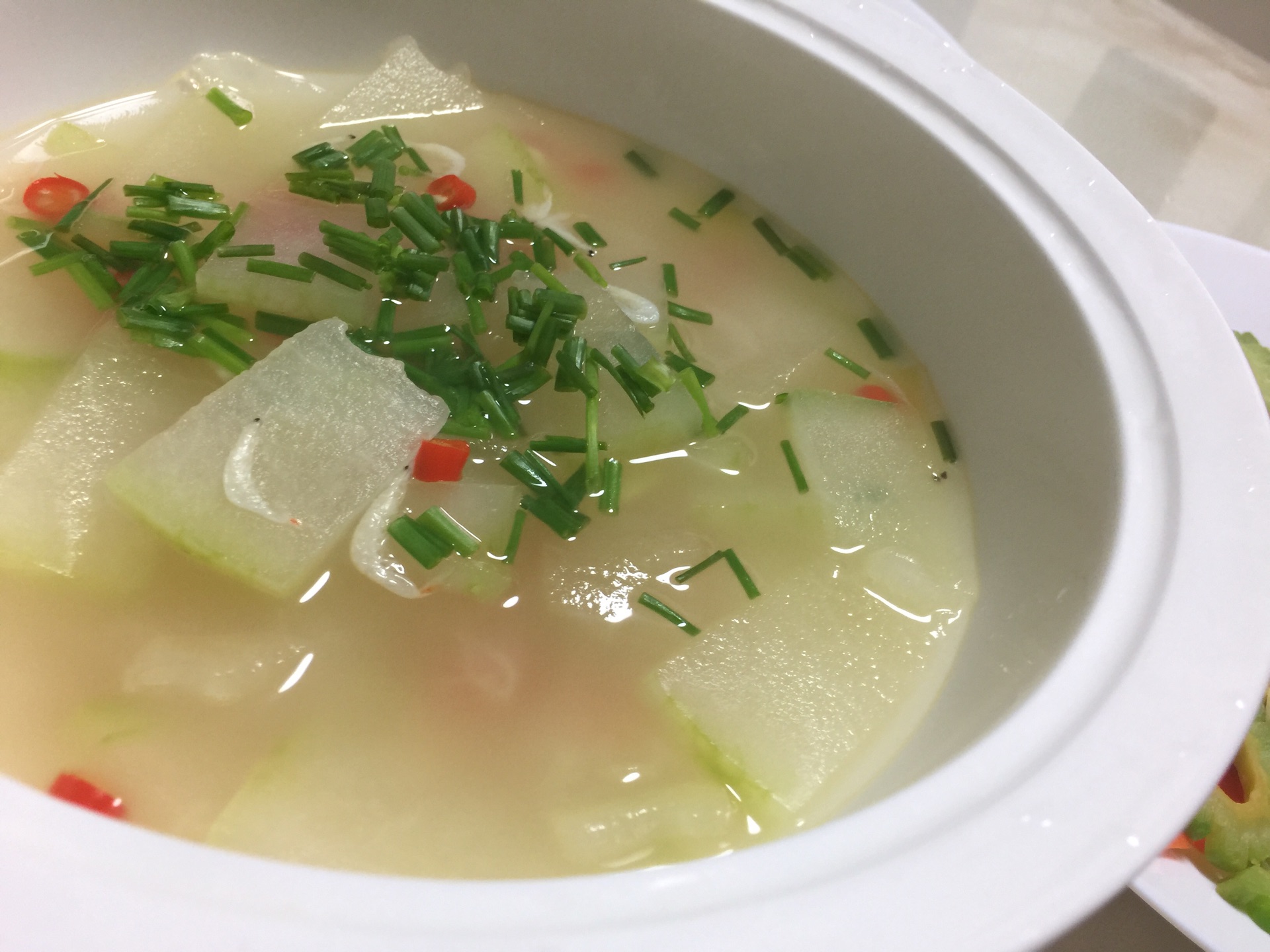 荷叶冬瓜汤，广东人夏天的消暑汤谱，记得多煲给家人喝 - 哔哩哔哩