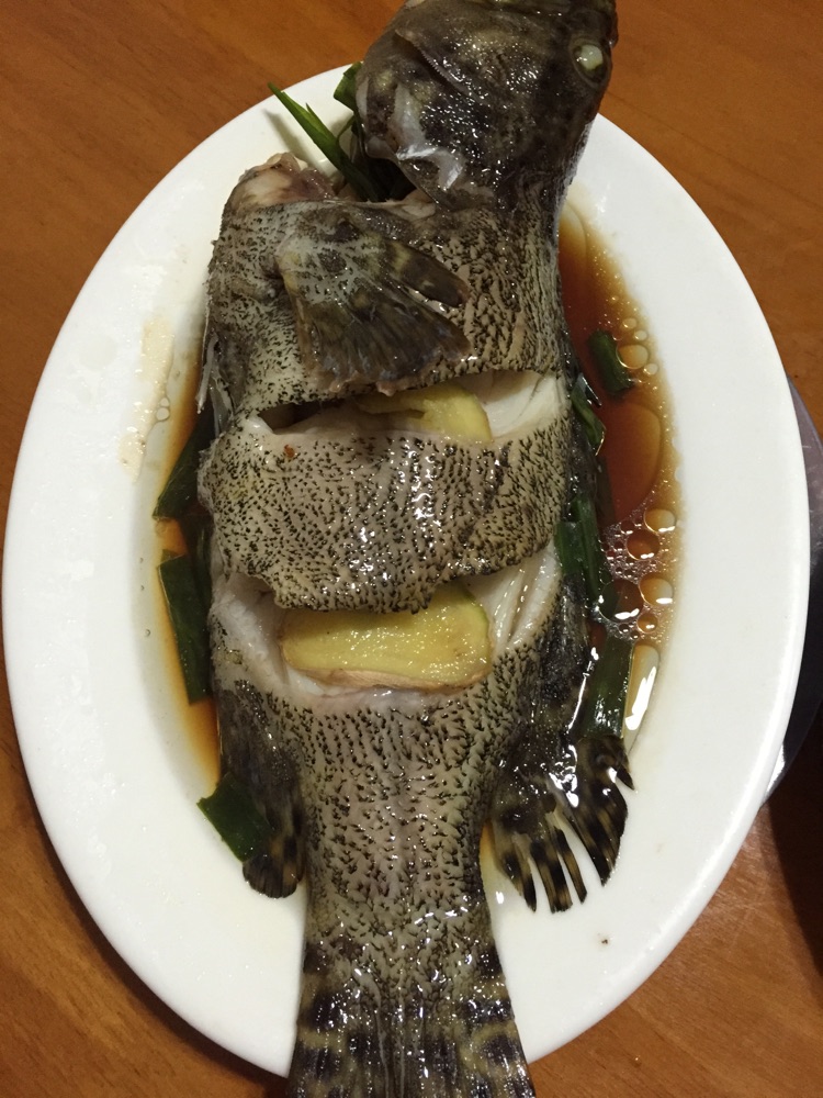 用手机看这个菜谱 扫一扫 边看边做更方便 料 清斑鱼一条 蒸鱼鼓油