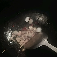 杏鲍菇炒肉的做法图解2