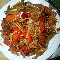 泡椒牛肉丝的做法图解1